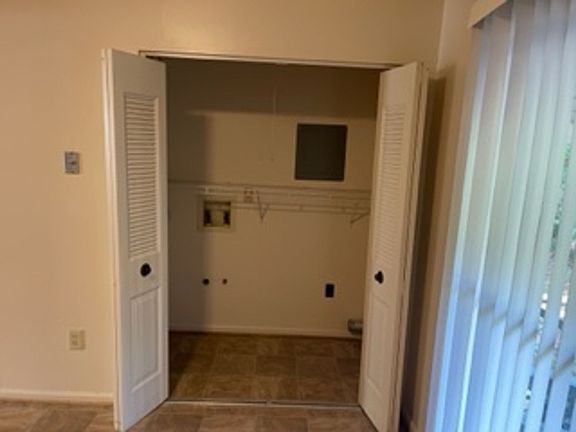 4th image of 1500 Concord Ave #16