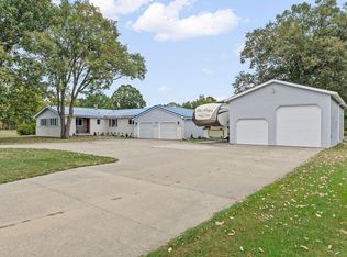 276 N Meridian Rd, Midland, MI 48640