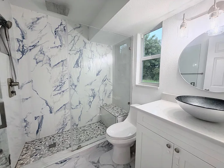 3525 SE 10th Pl — Photo 3