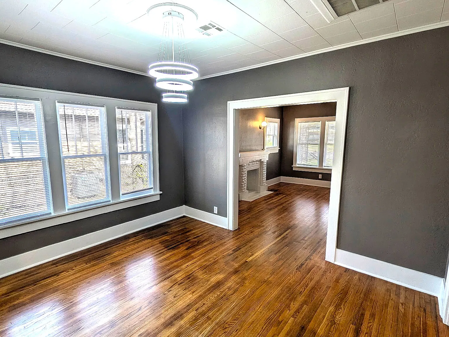 3 bed, 1274 sqft, $1,750 — Photo 1