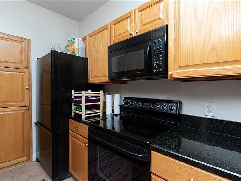 2921 Lenox Rd NE #309 — Photo 7