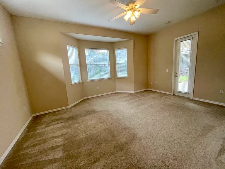 538 Newhall Ln — Photo 30
