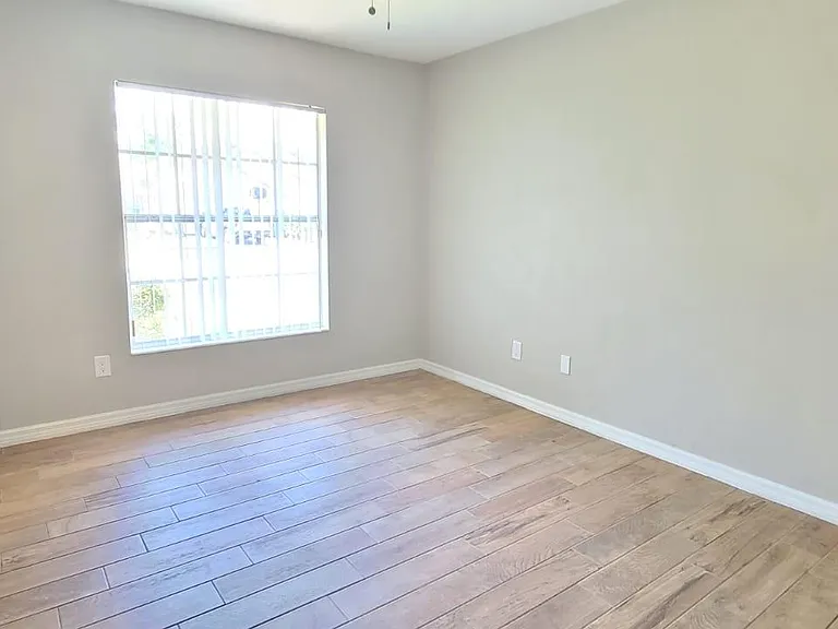 816 Brimfield Ct — Photo 30