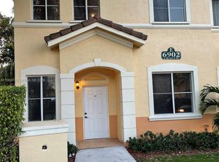 6902 NW 174th Ter #E105, Hialeah, FL 33015