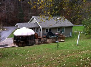 159 Debra Rd, Falls Mills, VA 24613