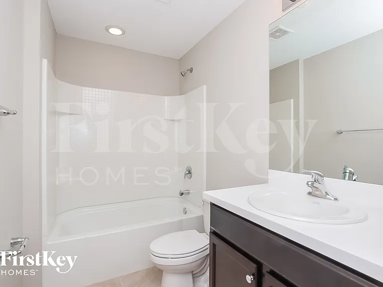 1000 Cranberry Rd SE — Photo 13