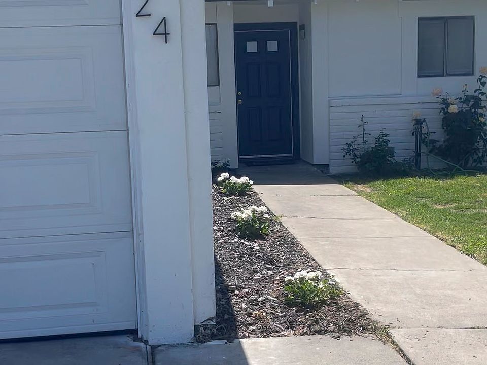 1st image of 1724 Sandalwood Dr