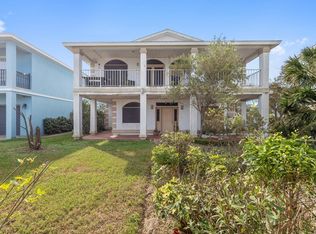 813 N Shore Dr, Port Isabel, TX 78578