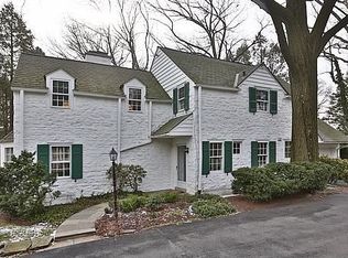 3906-08 W Netherfield Rd, Philadelphia, PA 19129