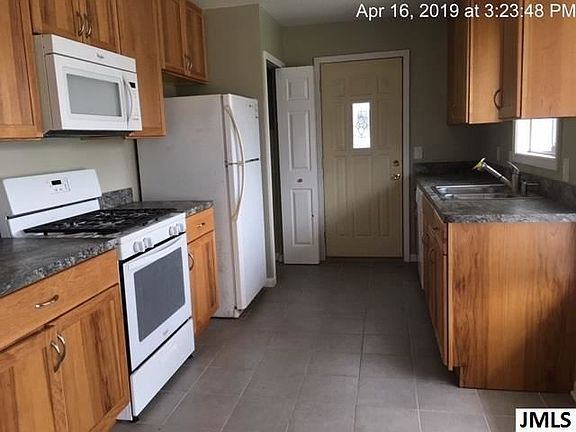 2nd image of 163 Golfview Dr