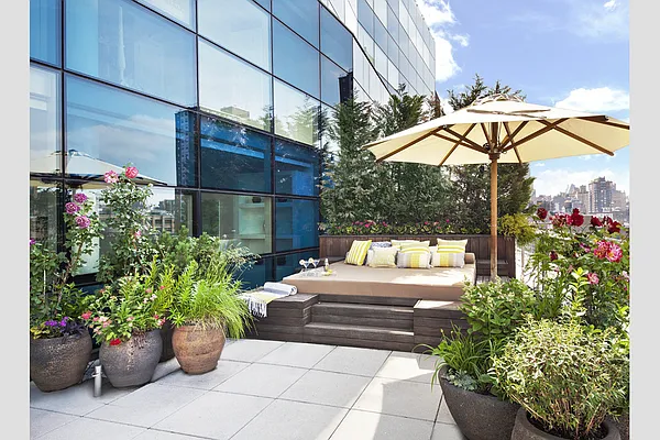 Sold by Stribling | media 15