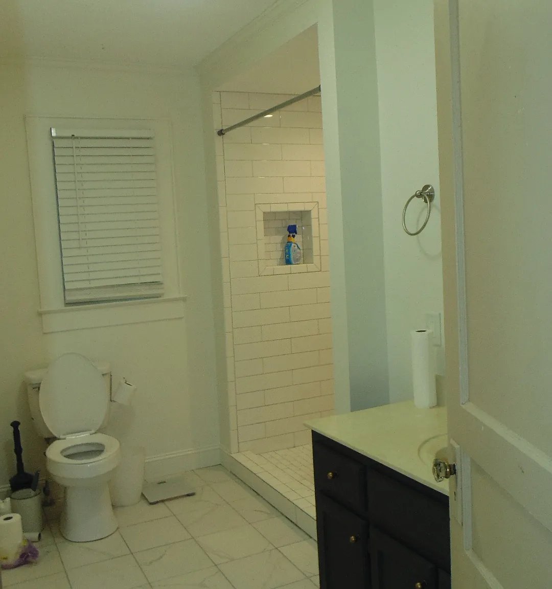 1102 Dodson Street - 1 — Photo 4