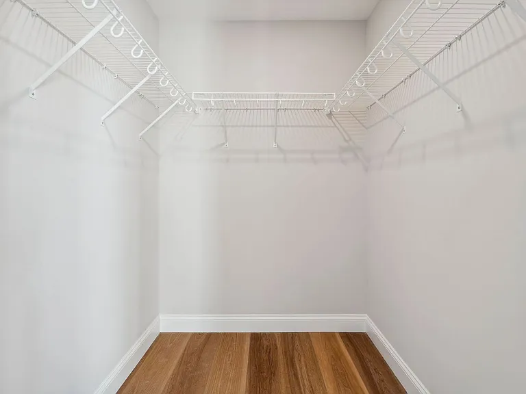 Bayberry Commons- 3 Bedroom 2.5 Bath Townhomes with 2 Car Garage — Photo 55
