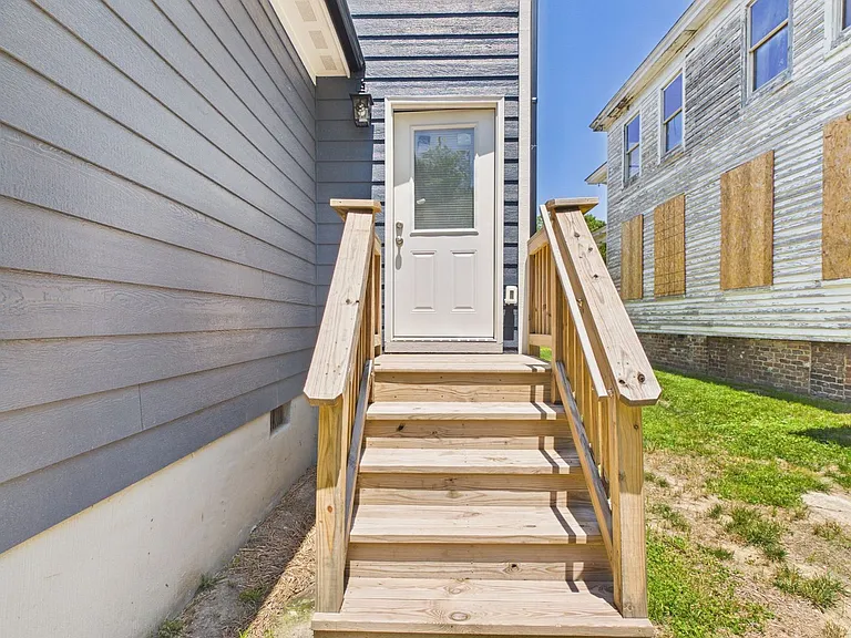 636 High St — Photo 25