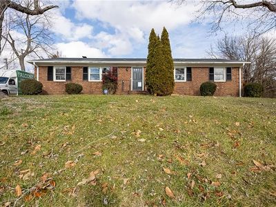 3511 Inverness Dr, Greensboro, NC, 27406
