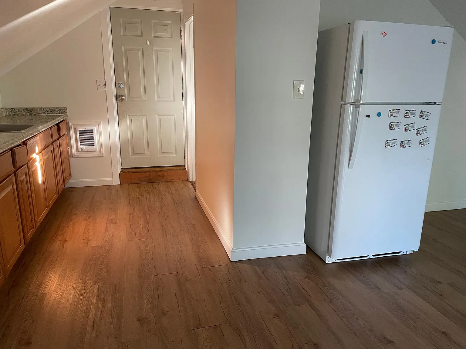 Studio, 500 sqft, $1,300 — Photo 2