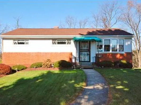 839 Lindsay Rd, Carnegie, PA 15106