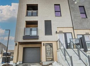 686 Benninger Dr, Kitchener, ON
