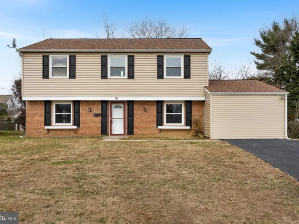 15 Marblestone Ln, Willingboro, NJ 08046