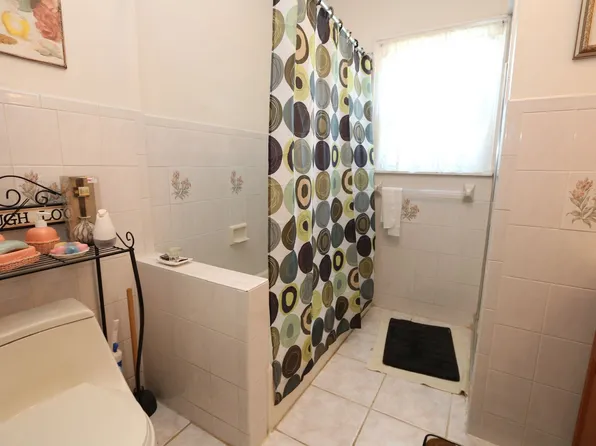 183-27 Dalny Road image 1 of 10