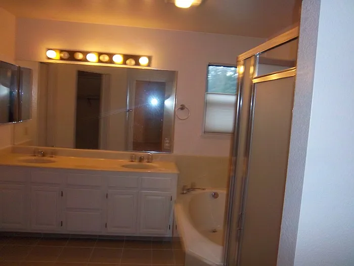 2166 University Park Dr — Photo 7