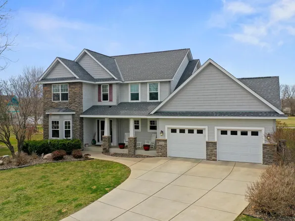 1513 Cannon Valley Dr, Northfield, MN 55057