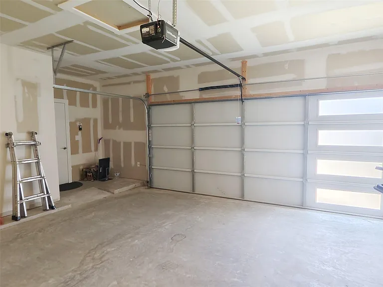 7417 Sagira Path — Photo 23