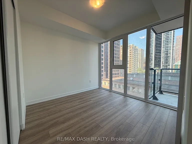 628 Church St #906 — Photo 19
