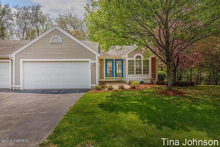 1st image of 4275 Valleyside Ct NE
