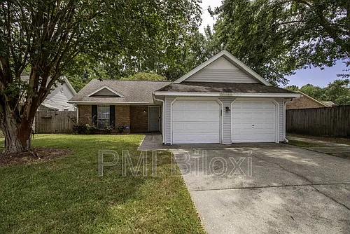 776 Whitney Dr Photo 1