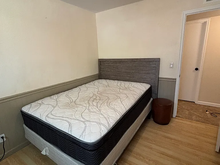 413 E Ellis Dr — Photo 14