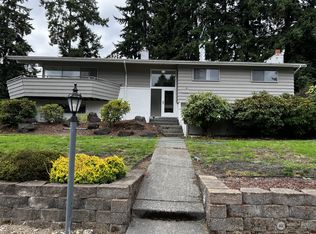 1126 Magnolia Dr, Fircrest, WA 98466