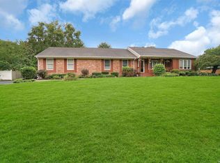 8 Gardenia Rd, Mount Sinai, NY 11766