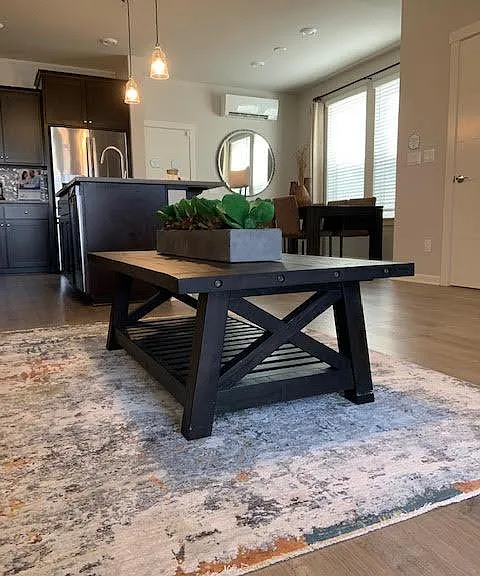 Open floor/Living space