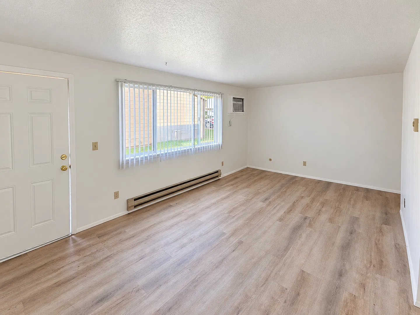 1416 W Sandalwood Dr — Photo 4
