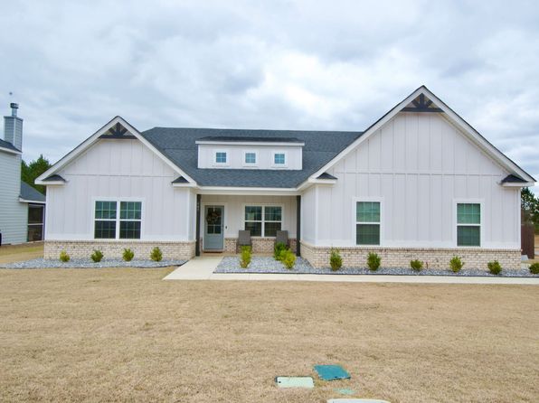 645 McKinley Ln, Opelika, AL 36804