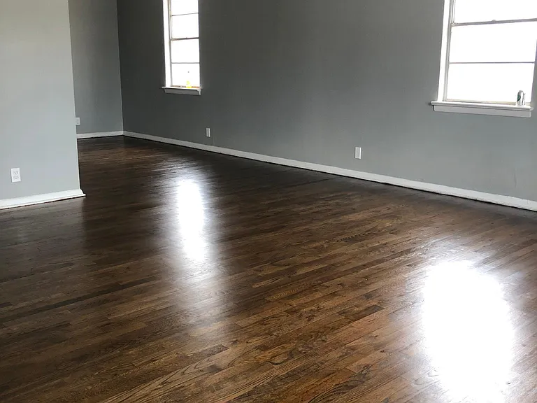 3829 Roseland Ave — Photo 12