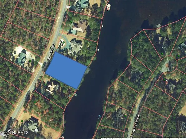 7 W Lake Drive, Wagram, NC 28396