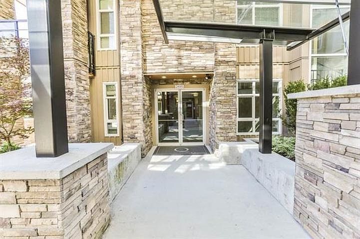 1st image of 2465 Wilson Ave #406
