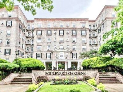 30-81 54th St APT 4H, Woodside, NY, 11377
