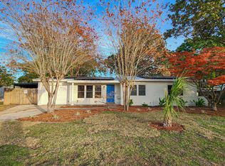 230 Lee Dr, Mary Esther, FL 32569