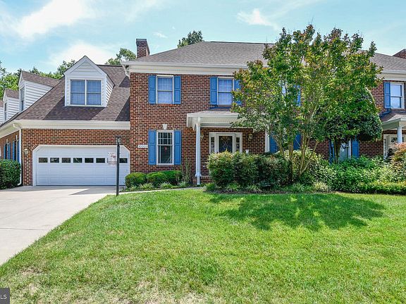 2nd image of 10001 Altamont Cir