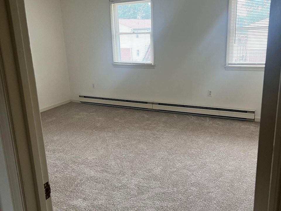 2nd image of 305 N Frederick St #305