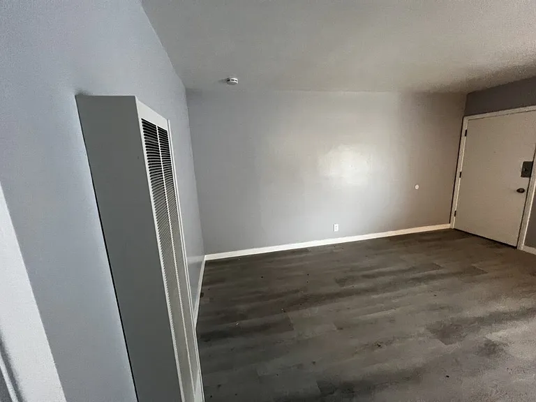 6028 Stafford Ave #G — Photo 7