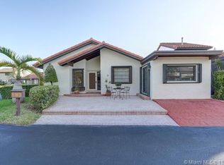 9086 SW 112th Pl, Miami, FL 33176