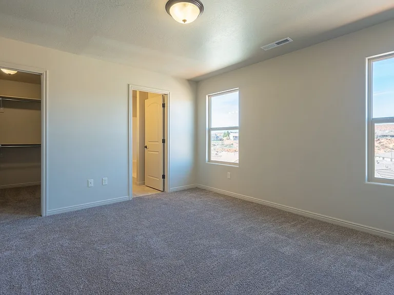 370 W Buena Vista Blvd #111 — Photo 31