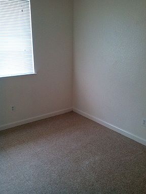 4th image of 564 Fortuna Ave