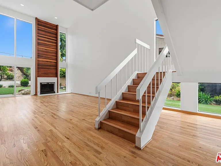 17265 Avenida De La Herradura — Photo 6