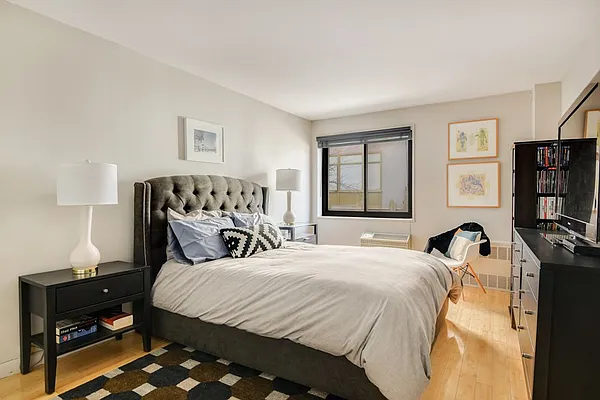 Sold by Compass | media 16