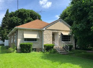 108 E Terra Cotta Ave, Crystal Lake, IL 60014